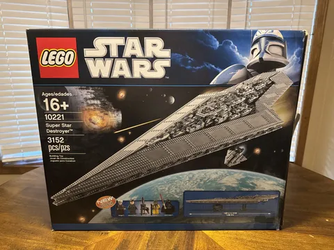 LEGO Super Star Destroyer 10221 Retired  Set 3152 Pieces Great Condition Rare