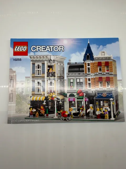 LEGO Creator Expert 10255 Assembly Square Original Instruction Manual Book