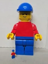 LEGO Up-Scaled Minifigure 40649 654 Pieces