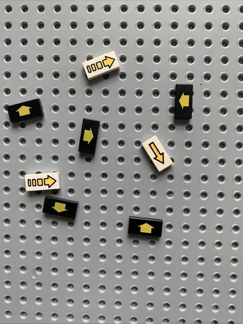 Lego lot of 8 Printed 1x2 plates with Arrow pattern vintage space sets l