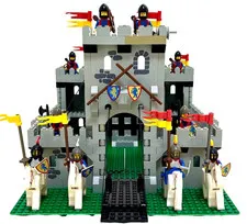 LEGO 6080 King's Castle Lion Knights 1984 Vintage without Box  