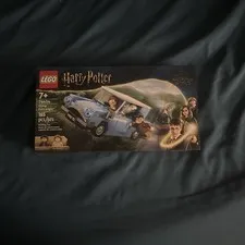 LEGO Harry Potter: Flying Ford Anglia (76424)