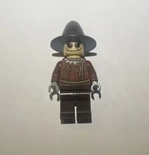 Lego Super Heroes Scarecrow minifigure from set 10937 Authentic