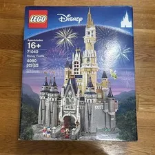 LEGO Disney: The Disney Castle (71040)