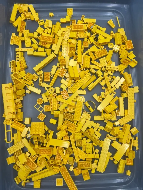 1 lb. Bulk Mixed Yellow Legos - standard blocks and unique pieces (Lot B)