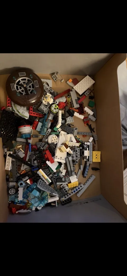Lego 1lb Pieces Lot Mostly Star Wars Marvel Batman Dc You Get What’s Pictured 34
