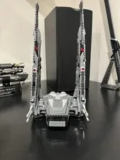 LEGO Star Wars: Kylo Ren's Command Shuttle (75104)