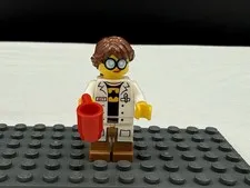 LEGO Ninjago CMF Minifigure: GPL Tech Labcoat, Batman Shirt (coltlnm-18) 71019
