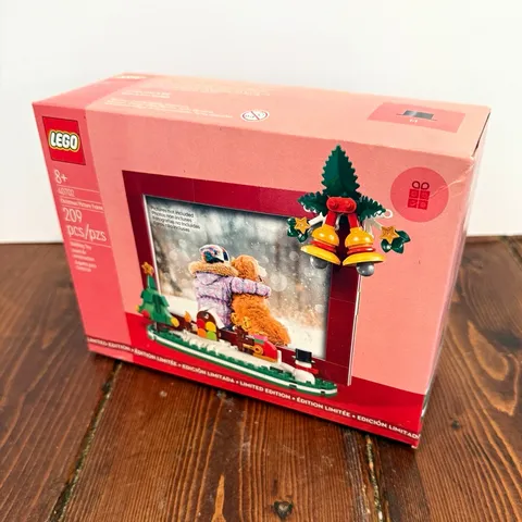 LEGO Seasonal Christmas Limited Edition 40702 Picture Frame 209 pcs Ages 8+
