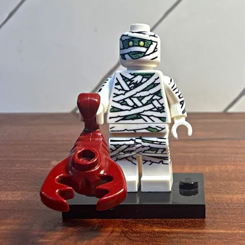 LEGO Minifigure Series 3 Mummy COL037 Complete w/ Scorpion & Stand 2011