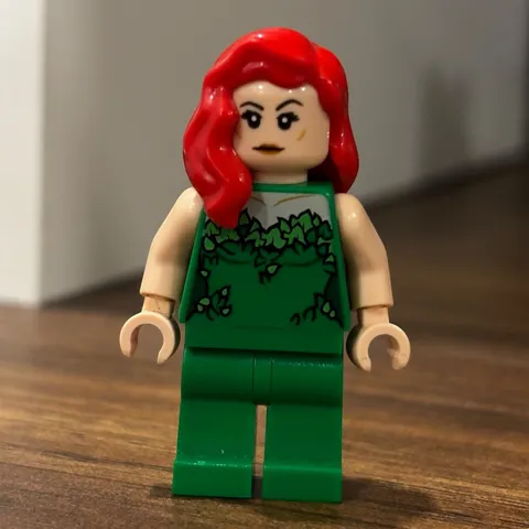 LEGO DC Poison Ivy SH0550 Minifigure Green Outfit