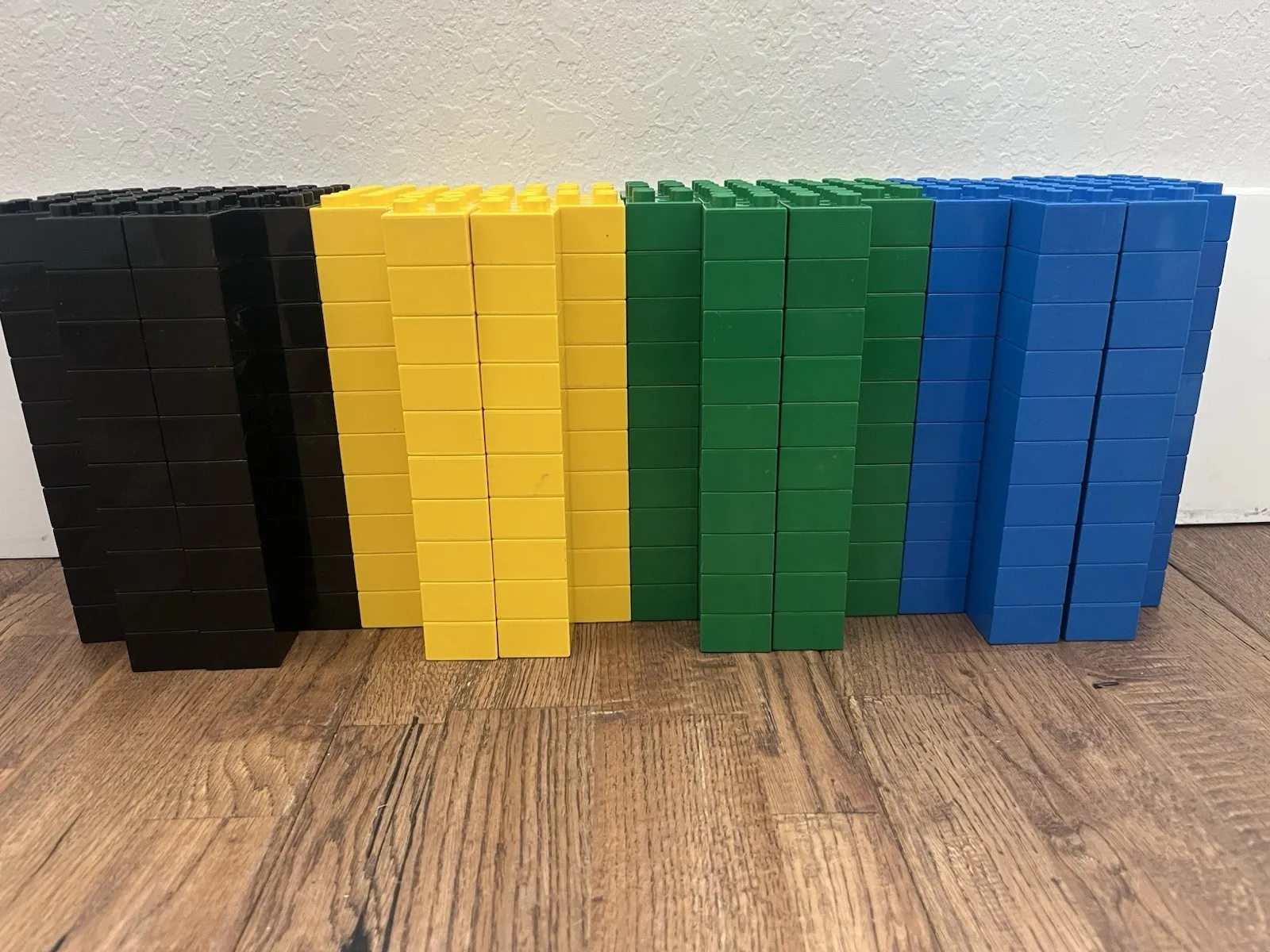 LEGO DUPLO Multicolor 2X2 Building Blocks Lot of 40 Genuine Replacement Pieces