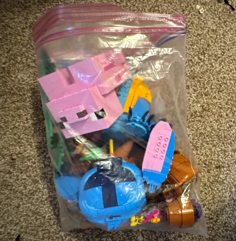LEGO Multicolor Bulk Mixed Lot Bricks Pieces Parts in Poly Bag