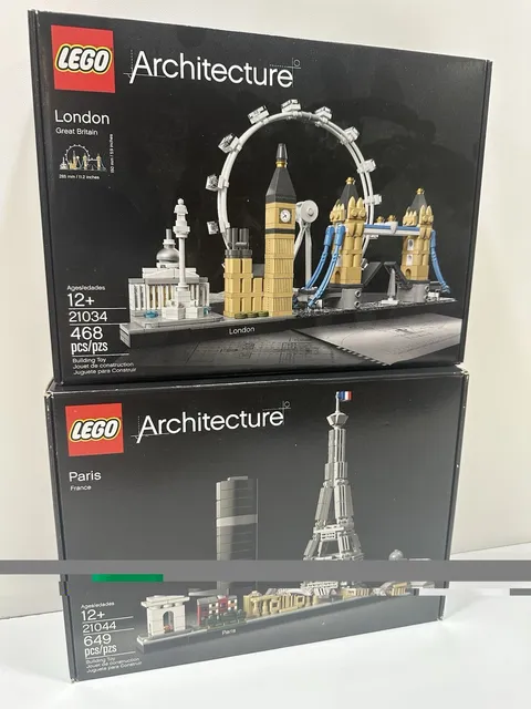 LEGO ARCHITECTURE: London (21034) & Paris (21044) NIB 2 Set Lot