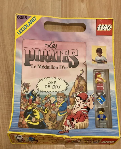 Vintage Lego 6255 Pirate Comic The Gold Medallion 102705F New/New_
