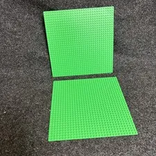 LEGO - 2 Large Baseplate 32 x 32 (10X10") Flat Base Plate - Green  USED