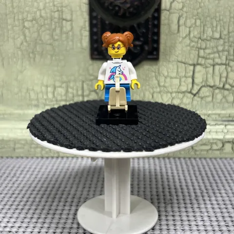 Collectible Minifigure Series LEGO® CMF Series 24 Rocking Horse Rider Read!!!!