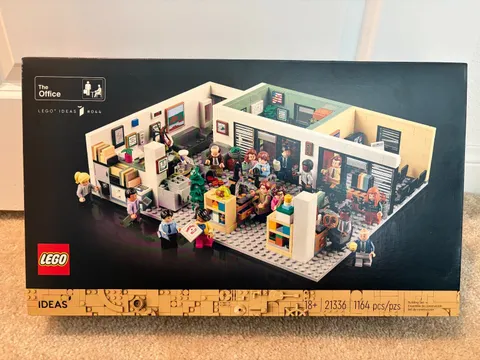 Lego Ideas: The Office (21336) Nice box! - New/Sealed - Super-Cool!