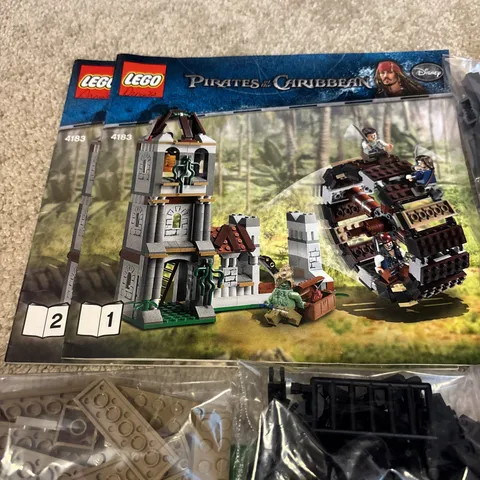 LEGO Pirates of the Caribbean The Mill 4183  Complete