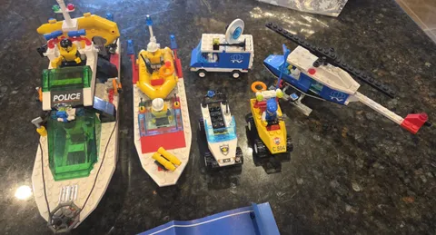 LEGO Town: Coast Watch (6433) Complete w/Minifigs and 6429, 6553 lot and bonus