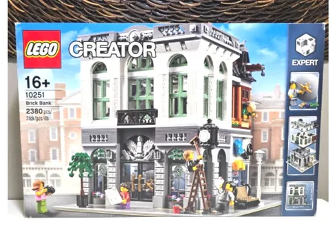 Share LEGO Creator Expert 10251 Brick Bank Modular Building (New, Unopened)