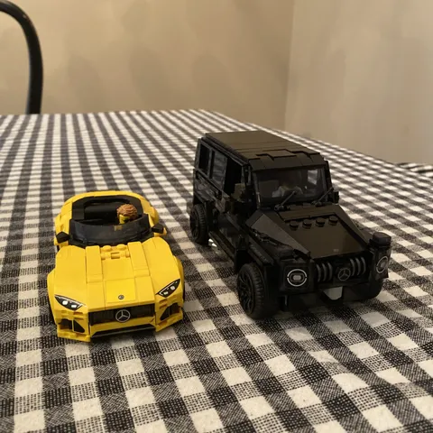 LEGO Speed Champions Mercedes-AMG G 63 & Mercedes-AMG SL 63 76924 Looks Complete