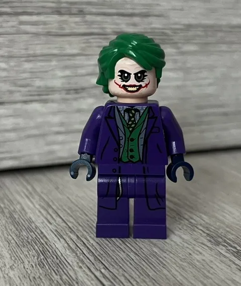 Lego Joker Minifigure 76023 Batman tumbler authentic Dark Knight DC NEW MINT