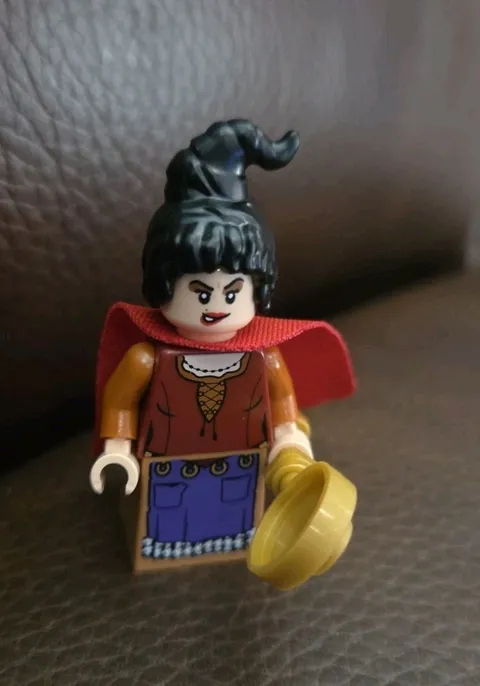 Lego 21341 Disney Hocus Pocus Mary Sanderson Witch Minifigure