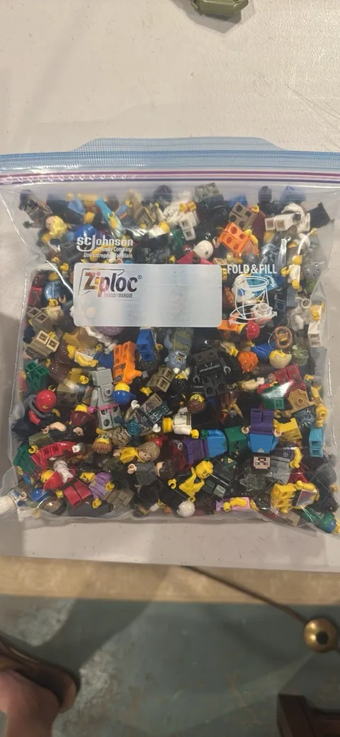 LEGO Bulk Mini figure. 250+ mini figures, 50+ accessories.  Open to offers.