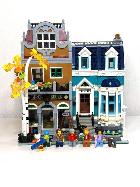 LEGO Creator Expert Bookshop 10270 In 2020 Used Retired Complete