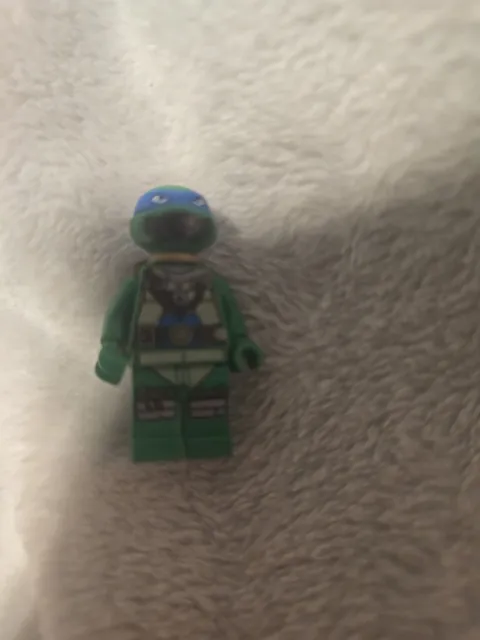 Lego Leonardo TMNT minifigure
