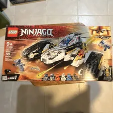 LEGO NINJAGO Legacy Ultra Sonic Raider 71739 Set 725 pcs Ages 9+ damaged box