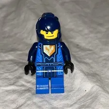 LEGO MINIFIGURE NEXO KNIGHT CLAY MOORINGTON USED CONDITION NEX083