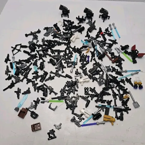 LEGO Star Wars Minifigure Weapons LOT of 150 Plus Minifigure Gun Lightsaber Jedi