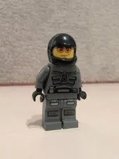 Lego 1x Sp105 Space Police 3 Officer 7 5974