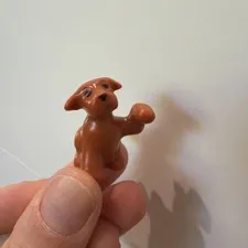 LEGO  Minifigure Animal Dog Raised Paw Brown Dk Orange  VERY RARE Minifig 