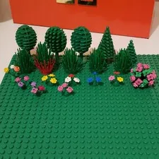 LEGO Tree & Plant Bulk Lot Green Multicolor Plastic Foliage Trees Bushes