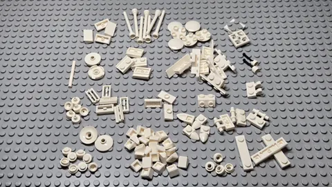 LEGO Lot of 100 White Modified Plates Tiles Round Finishing Detail Bricks