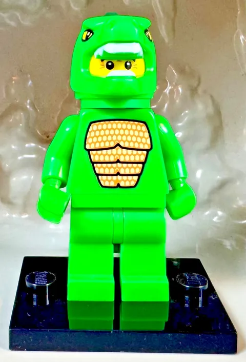 LEGO 8805 CMF Series 5 Lizard Man Minifigure col05-6 Complete w/Accessories