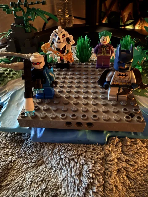 Rare Retired LEGO Mini Figs DC/ Ninjago ( No Cracks )