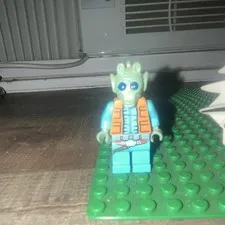 LEGO Star Wars Greedo Minifigure sw0898 (Belt on Torso) Genuine