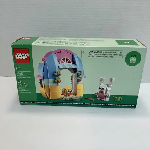 LEGO Spring Garden House Set Easter Bunny 40682 Shipped In a Bubble Mailer