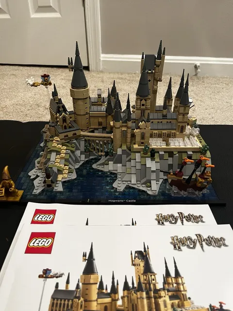 LEGO Harry Potter Hogwarts Castle & Grounds 76419 - Complete w/ Manual