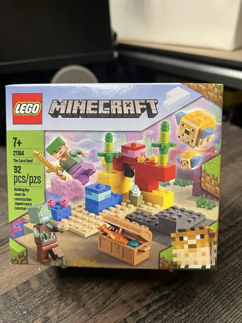 LEGO Minecraft: The Coral Reef (21164)