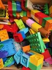 LEGO DUPLO 100 Piece Lot Assorted Bricks Mixed Colors Used