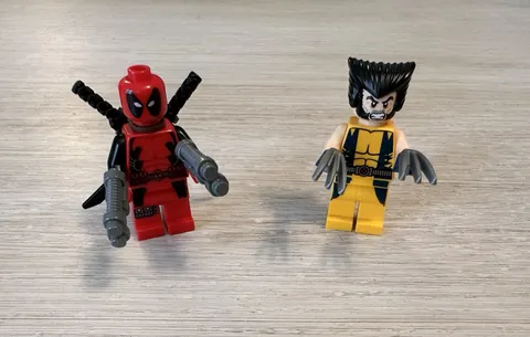 LEGO Deadpool and Wolverine Official Minifigures 6866 sh0017 sh0032 Marvel READ