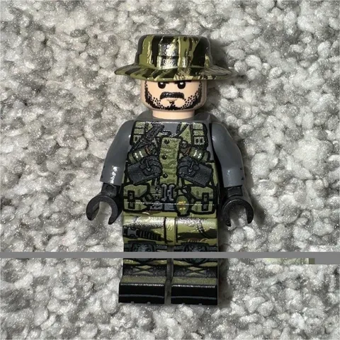 Brickmania Black Ops Squad Pack Pt 1 Minifig New 