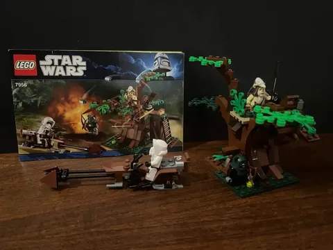 LEGO Star Wars: Ewok Attack (7956) 100% Complete With Minifigs And Manual