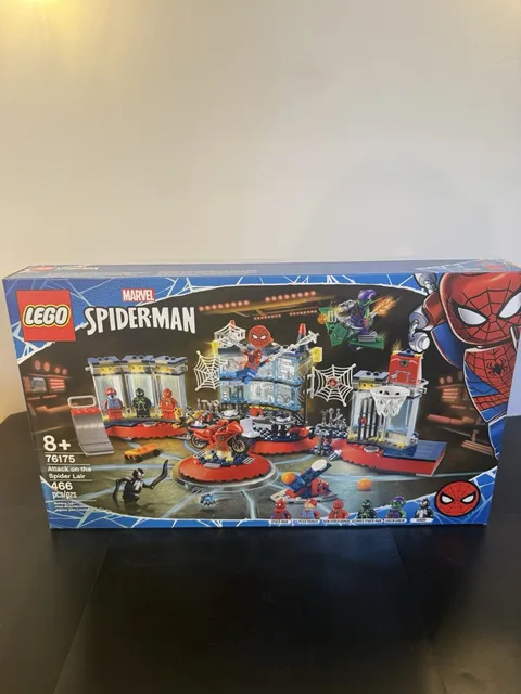 LEGO Super Heroes: Attack on the Spider Lair (76175)