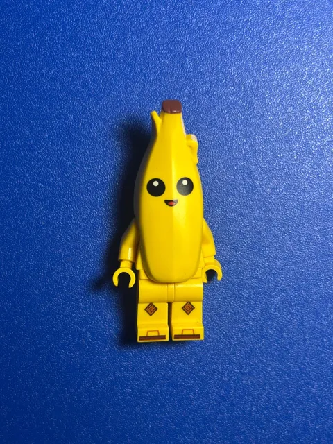 LEGO Fortnite Minifigure Standard Peely Classic Banana Skin 77075 *See Arm*